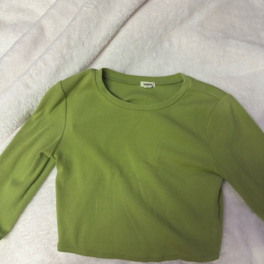 Garage green long sleeve fall vibe